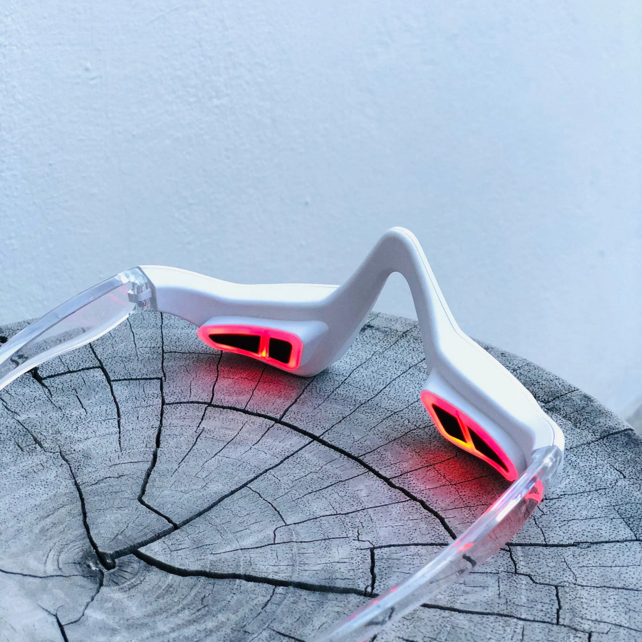 Beauty&Blissful™ BRIGHT EYES: EMS + RED LIGHT THERAPY DEVICE